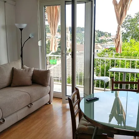 Dream Island Апартаменти *