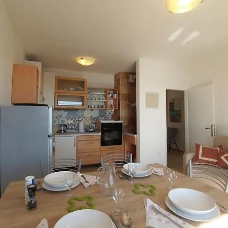 Dream Island Daire *